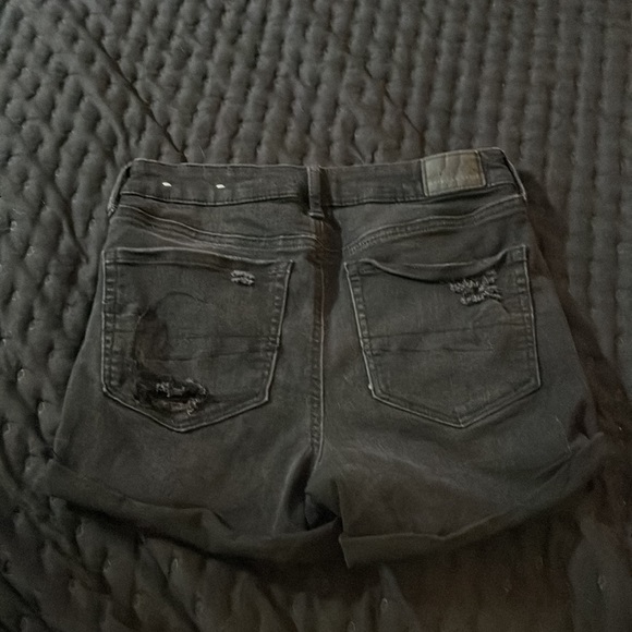 American Eagle black torn denim super hi rise shortie - 4 - Picture 2 of 4